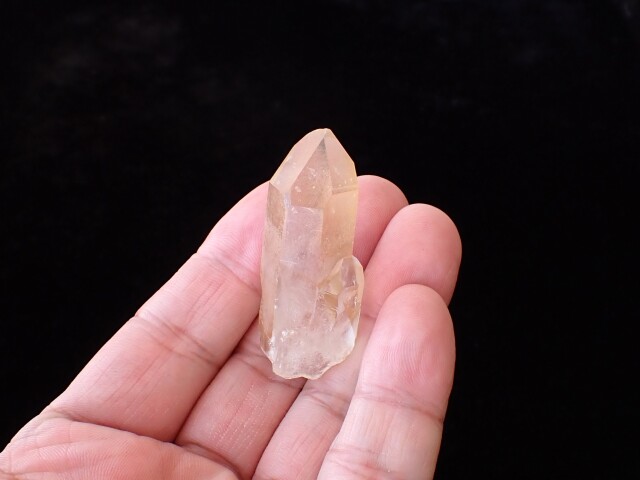 CB0634 ☆ノンポリッシュ☆ ゴールデンヒーラークォーツ 22．2g