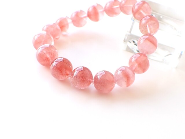 カザフスタン産ストロベリークォーツ