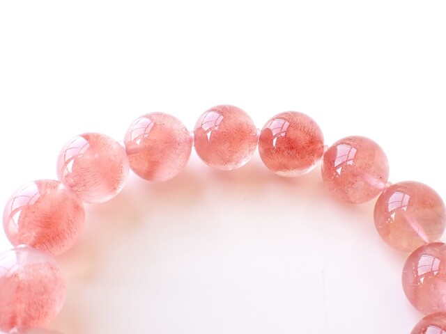 カザフスタン産ストロベリークォーツ