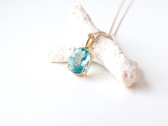 ロジャリー鉱山産フローライトペンダントトップ