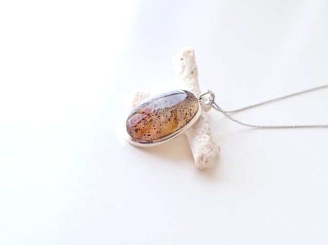 モンタナアゲートペンダントトップ