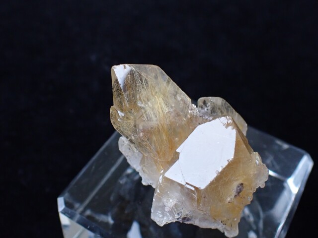 RE0793 ルチルクォーツ 原石（ノンポリッシュ） 11．7g ◇ネコポス