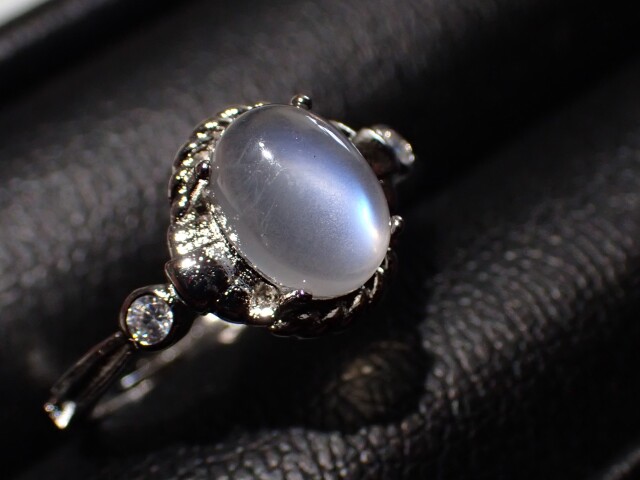 ペリステライト