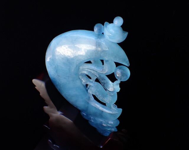 九尾の狐アクアマリン