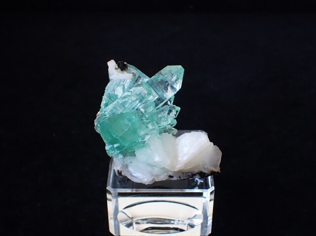 グリーンアポフィライト