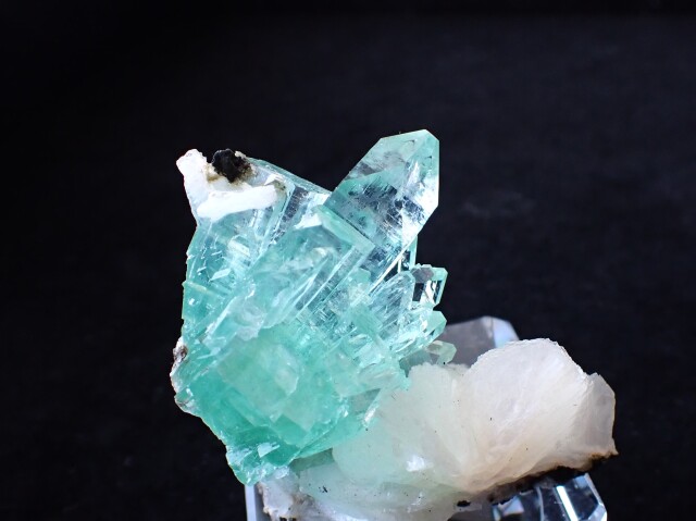 グリーンアポフィライト