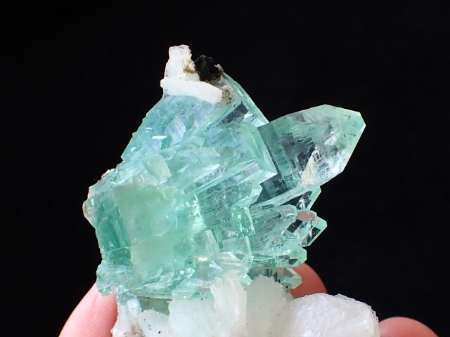 グリーンアポフィライト