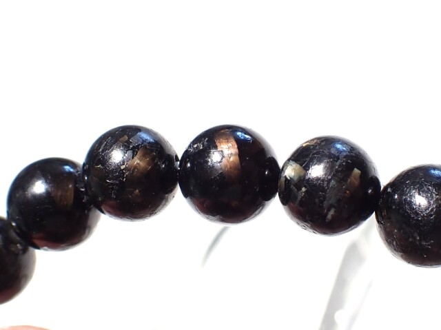 グリーンランド産ヌーマイトブレスレット