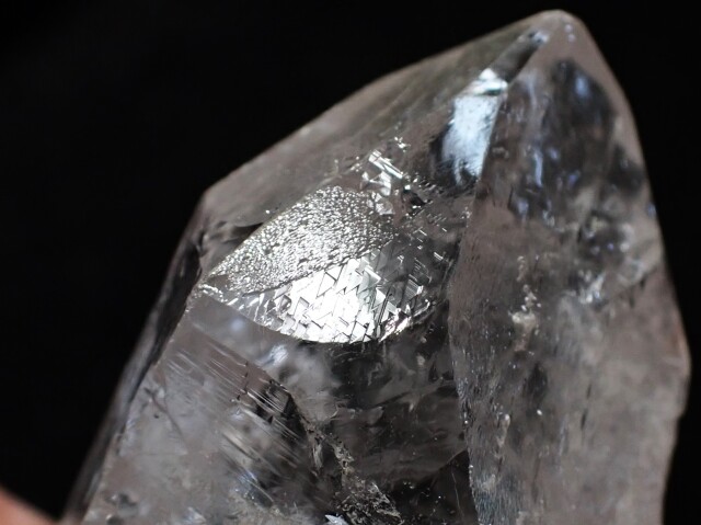 トライゴーニッククォーツ