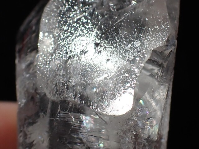 トライゴーニッククォーツ