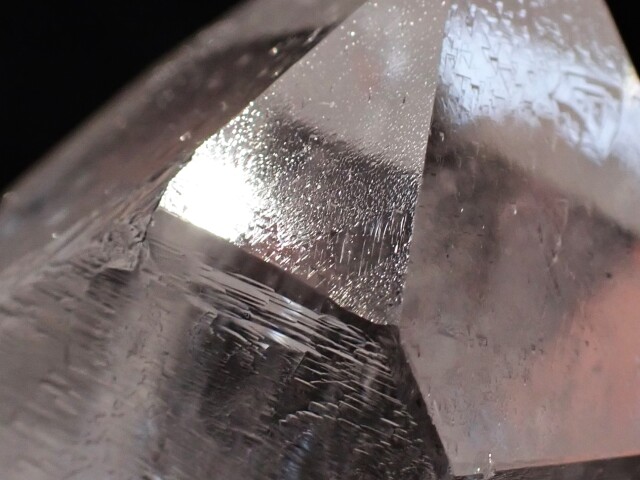 トライゴーニッククォーツ