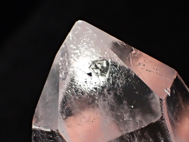 トライゴーニッククォーツ