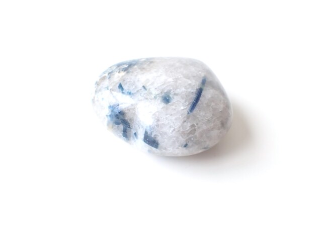 カイヤナイトインクォーツハート