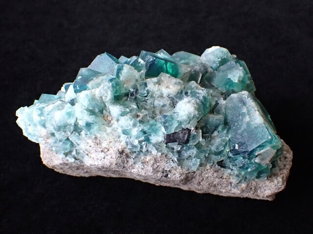 ロジャリー鉱山産フローライト