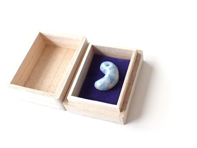 入りコン沢産青翡翠勾玉