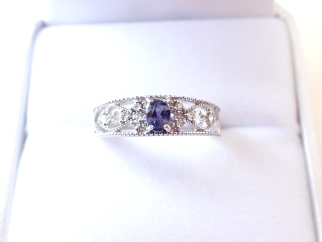 ベニトアイトリング