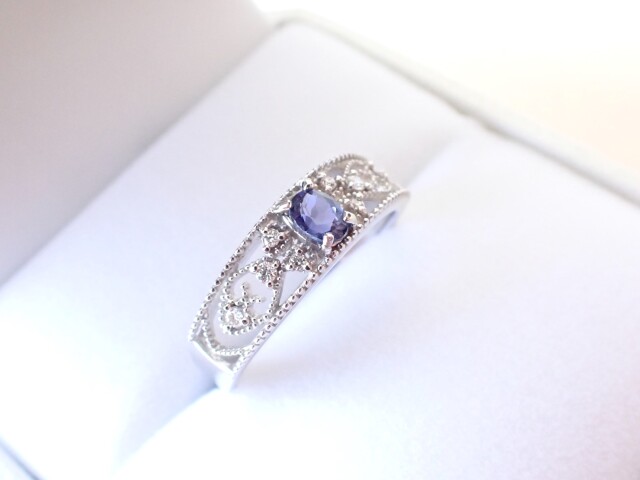 ベニトアイトリング