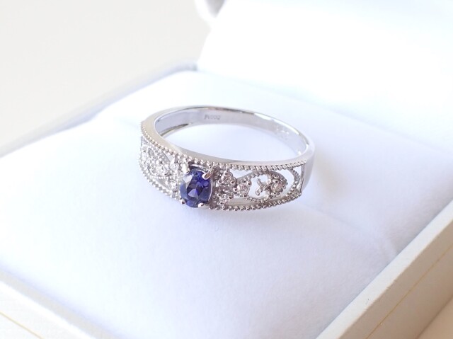 ベニトアイトリング