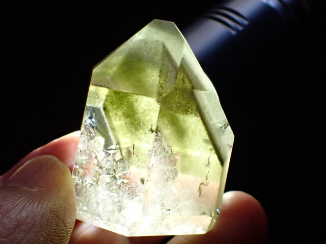 グリーンファントムクォーツ