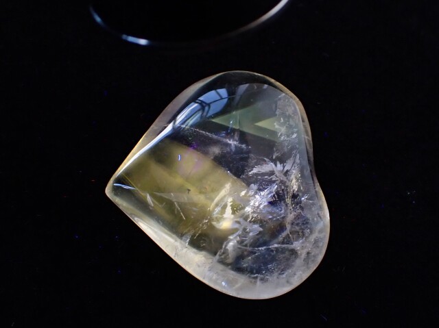 フローレセントファントムアメジスト