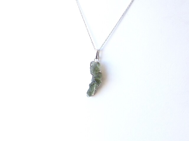 モルダバイトペンダントトップ