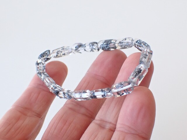 スティブナイトインクォーツ