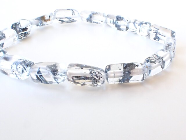 スティブナイトインクォーツ