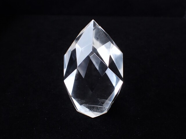 レムリアシードクリスタルティアーカット