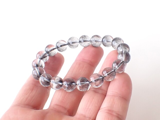 ブラックルチルクォーツ