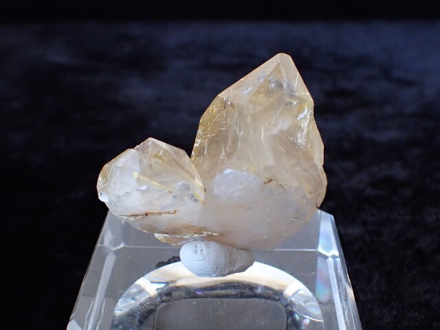 RE0742 ルチルクォーツ 原石 15．4g