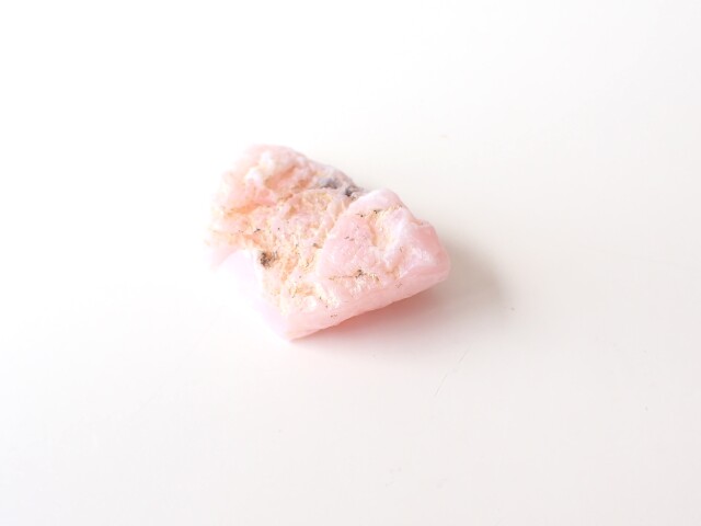 ピンクオパール原石