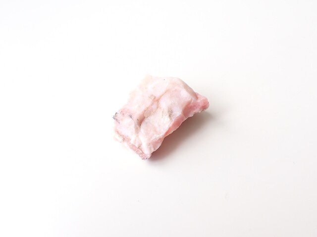 ピンクオパール原石