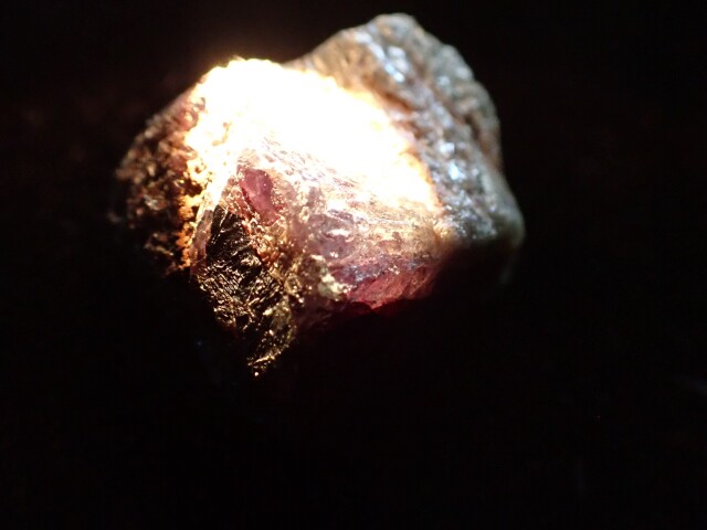 アレキサンドライト原石