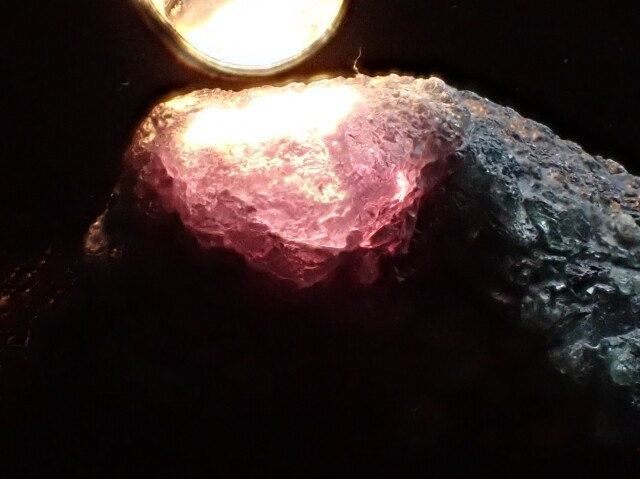 アレキサンドライト原石