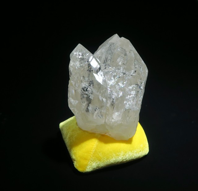 マニハール産ヒマラヤ水晶