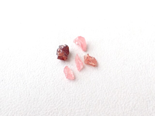 南アフリカ産ロードクロサイト