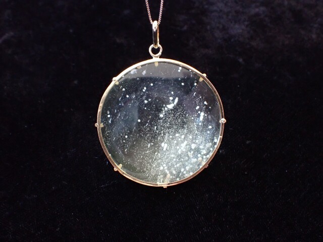 リビアングラス