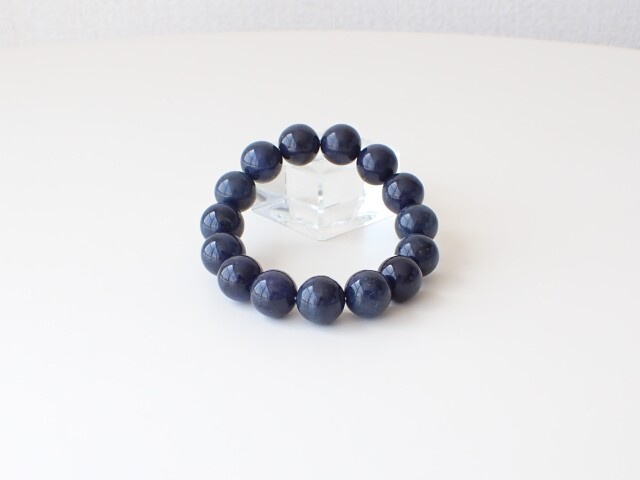 デュモルチェライト