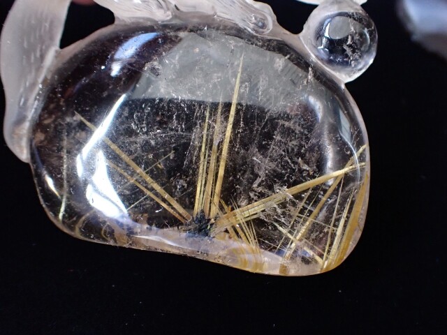 RE0654 【限定価格】 九尾の狐／太陽タイチンルチルクォーツ 70g