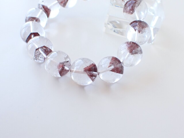 レッドファントムクォーツ