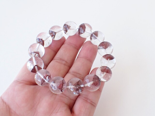 レッドファントムクォーツ