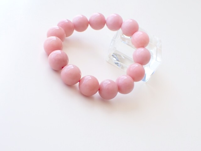 ピンクオパールブレスレット