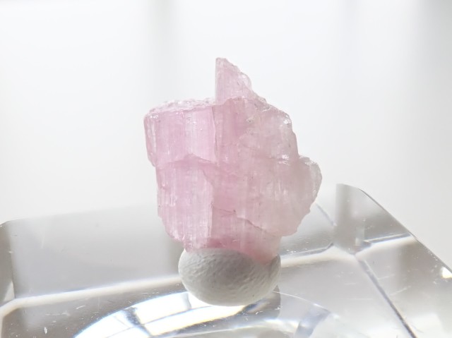 TK0144 【稀少】 ピンクタンザナイト 結晶 6．68ct