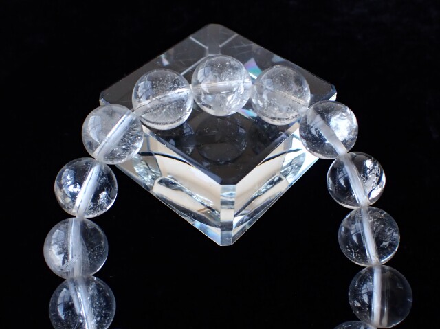 天然石ブレスレット☆高品質！ヒマラヤ水晶１２ｍｍ☆ガネーシュはヒマール産 CC0530 ガネーシュヒマール産 ヒマラヤ水晶 12mm（16粒