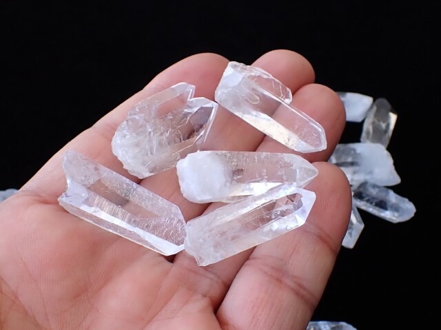 トマスゴンサガ産水晶