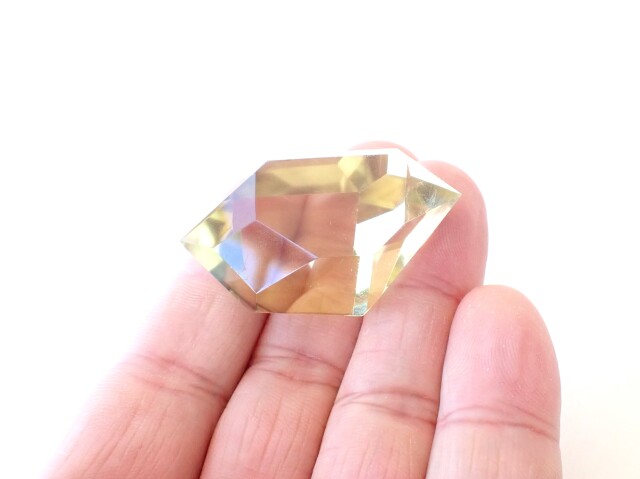 オウロヴェルデクォーツ