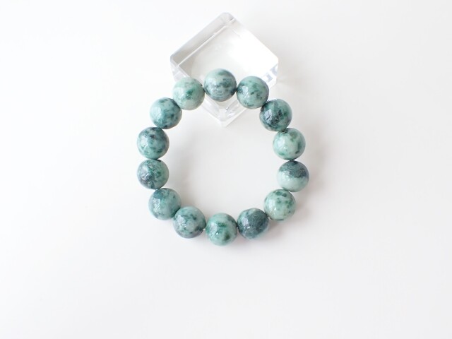 糸魚川翡翠ブレスレット