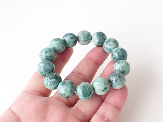 糸魚川翡翠ブレスレット