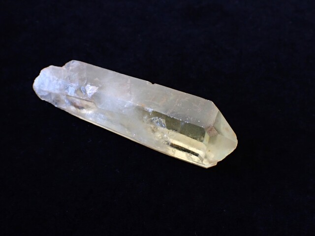 SD0404 ルーマニア産 天然シトリン（非加熱） 原石（ノンポリッシュ）