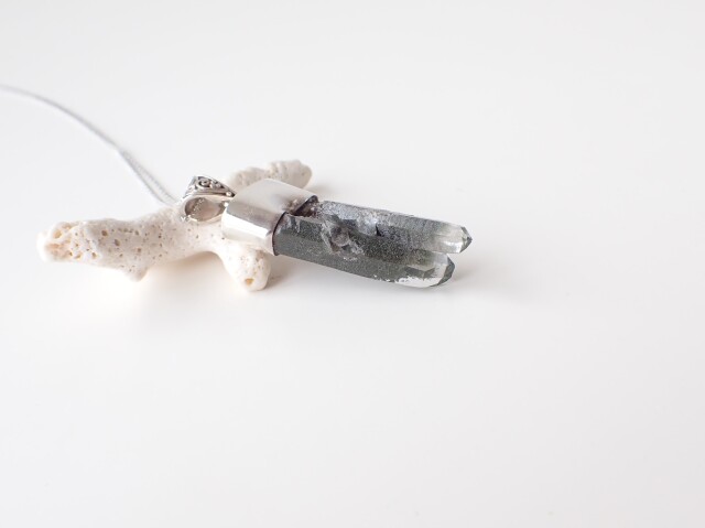 ガネーシュヒマール水晶ペンダントトップ